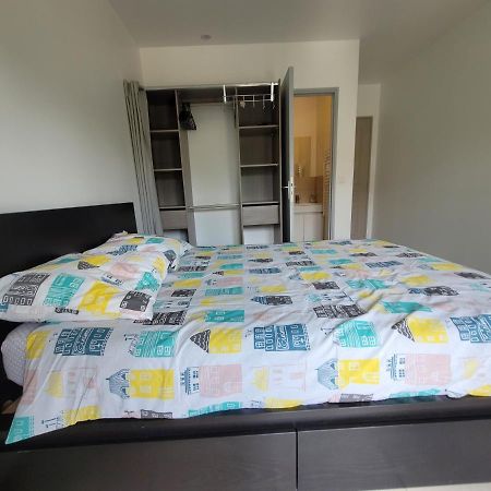 Residence De La Gare, Chambre Meublee Longjumeau Luaran gambar