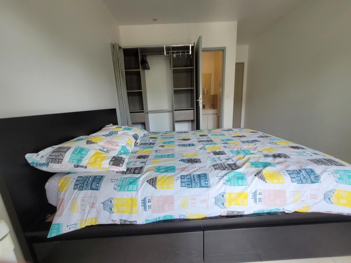 Residence De La Gare, Chambre Meublee Longjumeau Luaran gambar