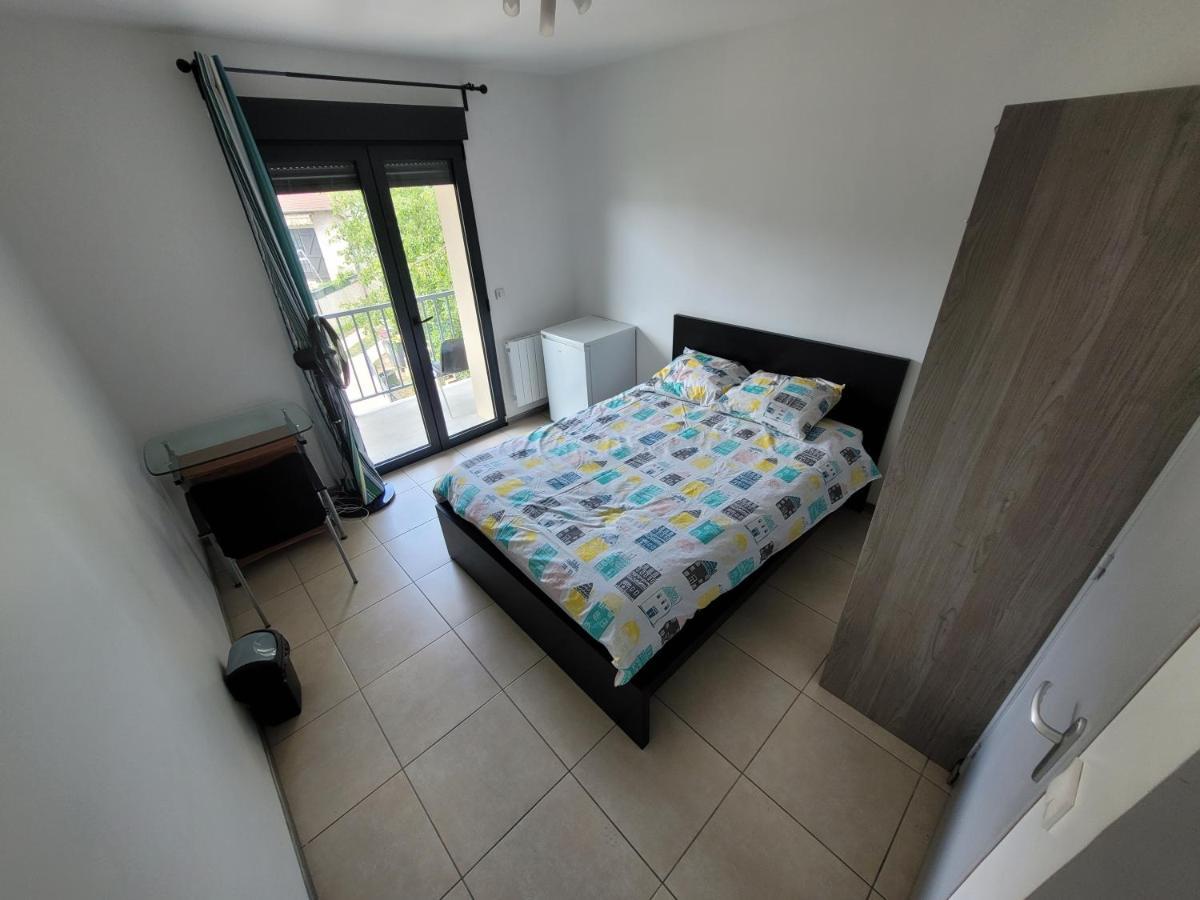 Residence De La Gare, Chambre Meublee Longjumeau Luaran gambar